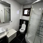 Hotel Ada *