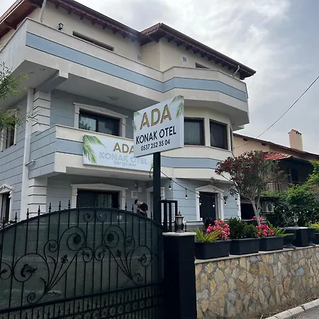 Ada Hotel *